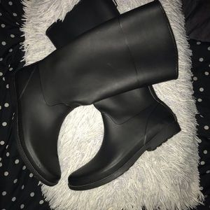 Women's Black Knee-High Boots